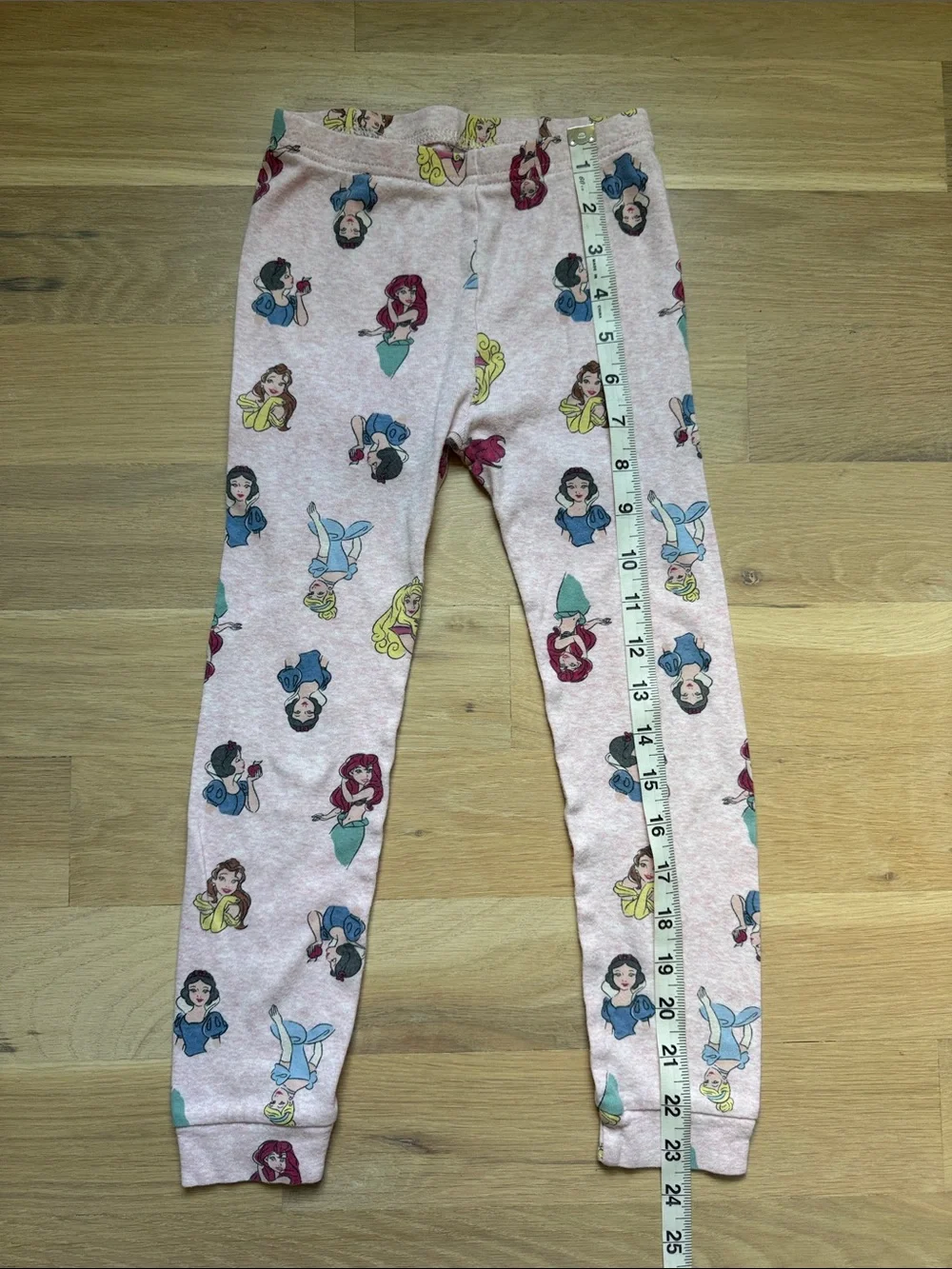 Toddler Girls’ Gap Disney Princesses Snug Fit Pajama Set - Size 6